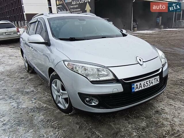 Серый Рено Меган, объемом двигателя 1.46 л и пробегом 303 тыс. км за 7000 $, фото 1 на Automoto.ua
