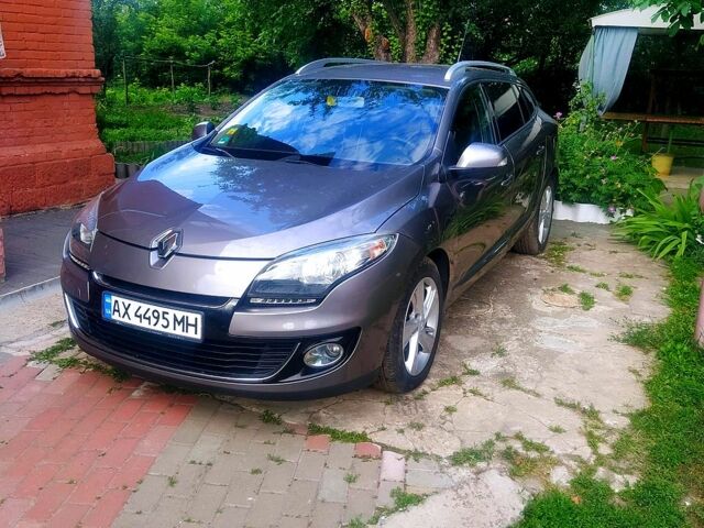Сірий Рено Меган, об'ємом двигуна 1.6 л та пробігом 250 тис. км за 8000 $, фото 1 на Automoto.ua