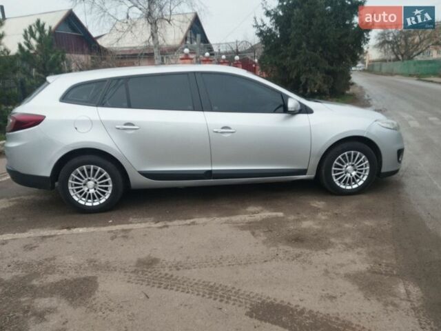 Серый Рено Меган, объемом двигателя 1.5 л и пробегом 228 тыс. км за 7300 $, фото 1 на Automoto.ua