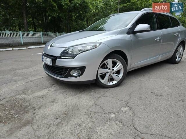 Серый Рено Меган, объемом двигателя 1.46 л и пробегом 195 тыс. км за 8500 $, фото 1 на Automoto.ua