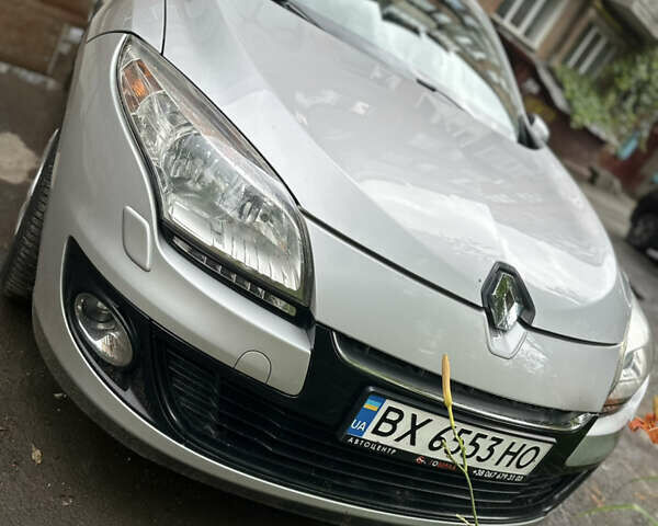 Сірий Рено Меган, об'ємом двигуна 1.5 л та пробігом 250 тис. км за 7200 $, фото 1 на Automoto.ua