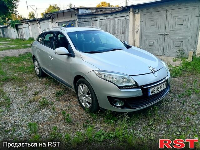 Сірий Рено Меган, об'ємом двигуна 1.5 л та пробігом 275 тис. км за 5000 $, фото 1 на Automoto.ua