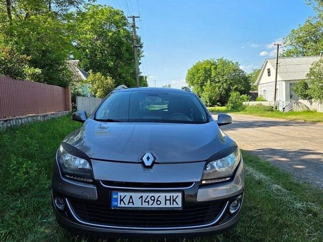 Сірий Рено Меган, об'ємом двигуна 1.6 л та пробігом 295 тис. км за 8300 $, фото 1 на Automoto.ua
