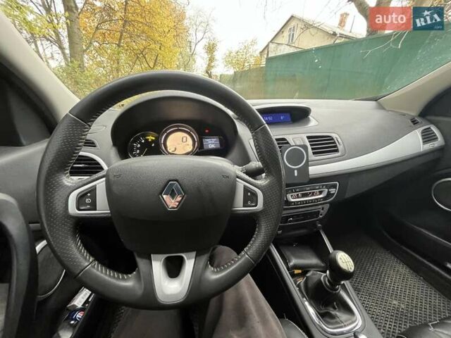 Сірий Рено Меган, об'ємом двигуна 1.6 л та пробігом 198 тис. км за 8500 $, фото 1 на Automoto.ua