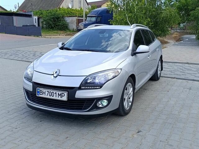 Серый Рено Меган, объемом двигателя 1.5 л и пробегом 280 тыс. км за 6500 $, фото 1 на Automoto.ua