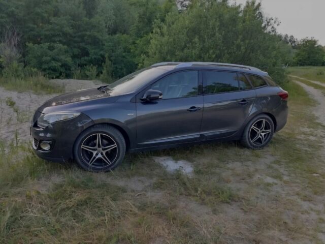 Серый Рено Меган, объемом двигателя 0 л и пробегом 270 тыс. км за 8000 $, фото 1 на Automoto.ua