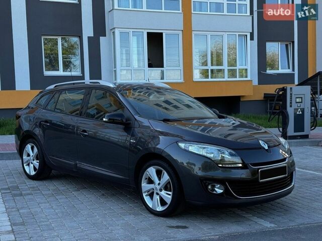 Сірий Рено Меган, об'ємом двигуна 1.5 л та пробігом 229 тис. км за 7800 $, фото 1 на Automoto.ua