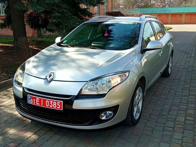 Серый Рено Меган, объемом двигателя 1.5 л и пробегом 201 тыс. км за 7900 $, фото 1 на Automoto.ua