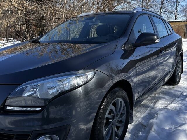 Серый Рено Меган, объемом двигателя 1.5 л и пробегом 241 тыс. км за 8200 $, фото 1 на Automoto.ua