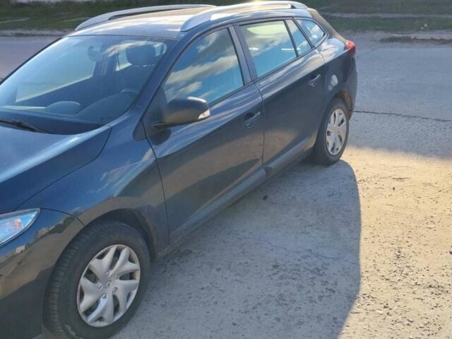 Сірий Рено Меган, об'ємом двигуна 1.6 л та пробігом 155 тис. км за 6100 $, фото 1 на Automoto.ua