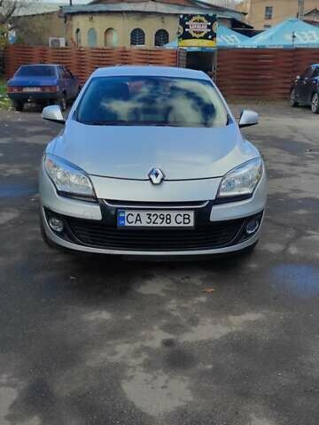 Серый Рено Меган, объемом двигателя 1.5 л и пробегом 246 тыс. км за 7800 $, фото 1 на Automoto.ua