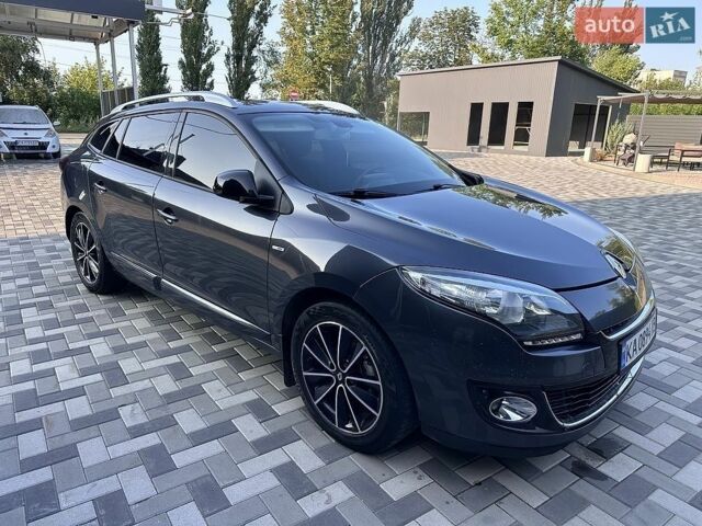 Сірий Рено Меган, об'ємом двигуна 1.6 л та пробігом 320 тис. км за 6500 $, фото 1 на Automoto.ua