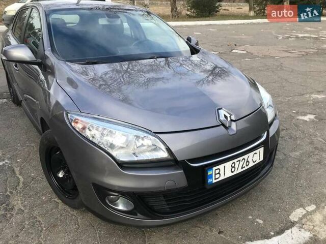 Серый Рено Меган, объемом двигателя 1.5 л и пробегом 295 тыс. км за 7600 $, фото 1 на Automoto.ua