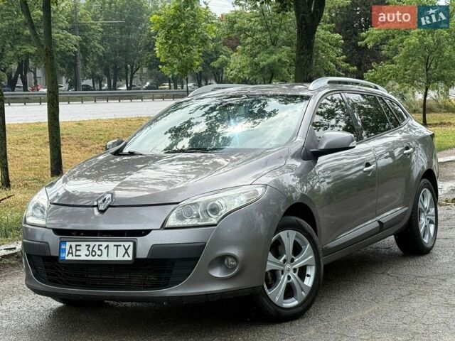 Серый Рено Меган, объемом двигателя 1.87 л и пробегом 316 тыс. км за 6000 $, фото 1 на Automoto.ua