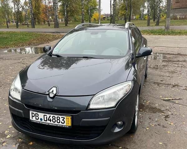 Серый Рено Меган, объемом двигателя 1.9 л и пробегом 200 тыс. км за 7650 $, фото 1 на Automoto.ua