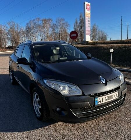 Серый Рено Меган, объемом двигателя 1.46 л и пробегом 230 тыс. км за 8500 $, фото 1 на Automoto.ua