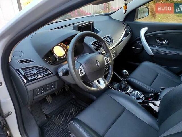 Сірий Рено Меган, об'ємом двигуна 1.5 л та пробігом 270 тис. км за 8999 $, фото 1 на Automoto.ua