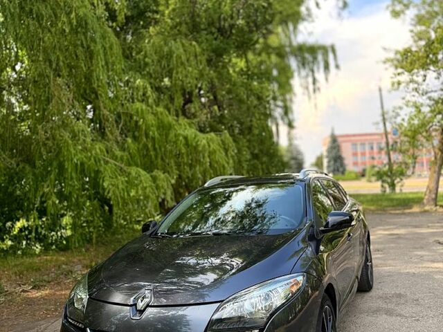 Сірий Рено Меган, об'ємом двигуна 1.5 л та пробігом 236 тис. км за 8000 $, фото 1 на Automoto.ua
