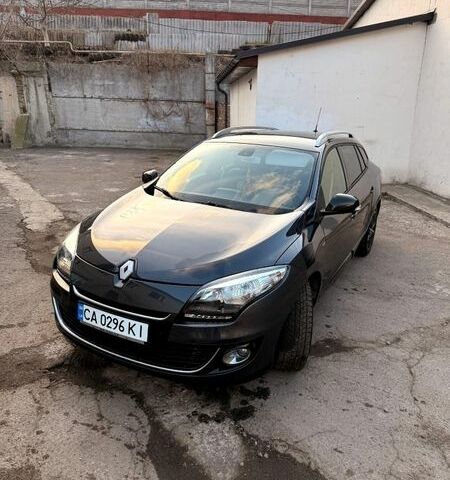 Серый Рено Меган, объемом двигателя 1.46 л и пробегом 225 тыс. км за 9400 $, фото 1 на Automoto.ua