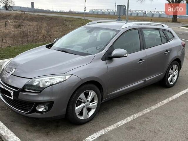 Сірий Рено Меган, об'ємом двигуна 1.5 л та пробігом 317 тис. км за 7800 $, фото 1 на Automoto.ua
