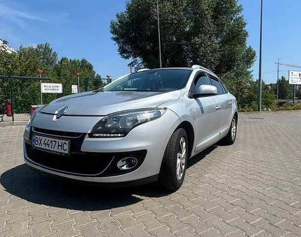 Сірий Рено Меган, об'ємом двигуна 1.46 л та пробігом 320 тис. км за 6400 $, фото 1 на Automoto.ua
