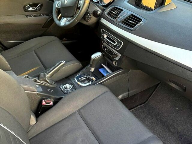 Сірий Рено Меган, об'ємом двигуна 1.5 л та пробігом 164 тис. км за 7500 $, фото 1 на Automoto.ua