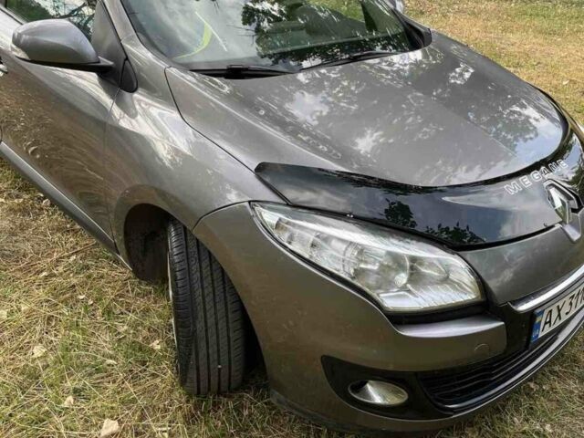 Сірий Рено Меган, об'ємом двигуна 1.46 л та пробігом 238 тис. км за 8200 $, фото 1 на Automoto.ua