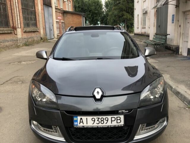 Рено Меган 2012 в Белой Церкве на Automoto.ua Серый Рено Меган, объемом двигателя 1.5 л и пробегом 210 тыс. км за 9500 $, фото 1 на Automoto.ua