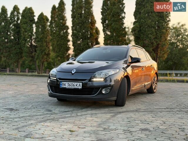 Сірий Рено Меган, об'ємом двигуна 1.46 л та пробігом 265 тис. км за 7599 $, фото 1 на Automoto.ua