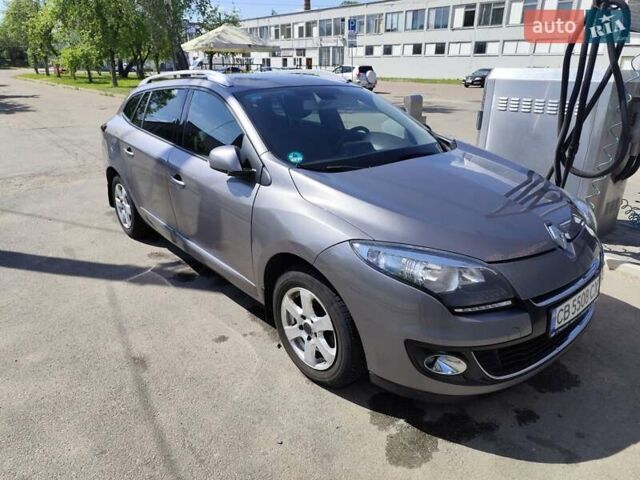 Сірий Рено Меган, об'ємом двигуна 1.46 л та пробігом 257 тис. км за 8100 $, фото 1 на Automoto.ua