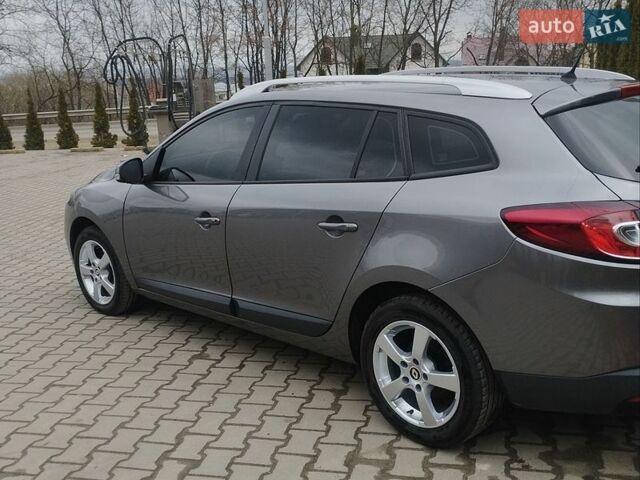 Сірий Рено Меган, об'ємом двигуна 1.46 л та пробігом 245 тис. км за 6999 $, фото 1 на Automoto.ua