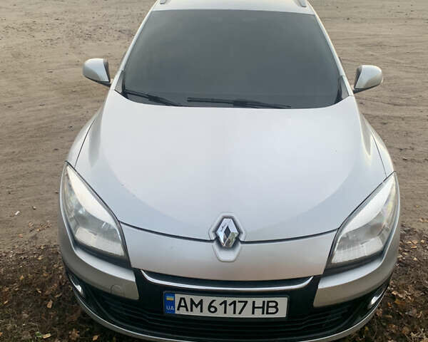 Серый Рено Меган, объемом двигателя 1.46 л и пробегом 317 тыс. км за 7200 $, фото 1 на Automoto.ua