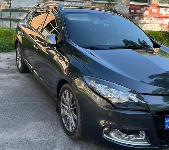 Сірий Рено Меган, об'ємом двигуна 1.46 л та пробігом 230 тис. км за 8000 $, фото 1 на Automoto.ua