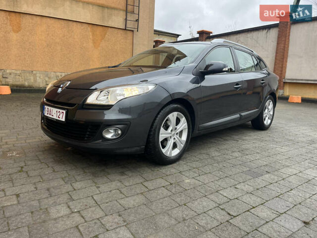 Серый Рено Меган, объемом двигателя 1.5 л и пробегом 210 тыс. км за 8300 $, фото 1 на Automoto.ua
