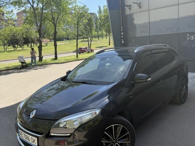 Серый Рено Меган, объемом двигателя 1.5 л и пробегом 239 тыс. км за 7900 $, фото 1 на Automoto.ua