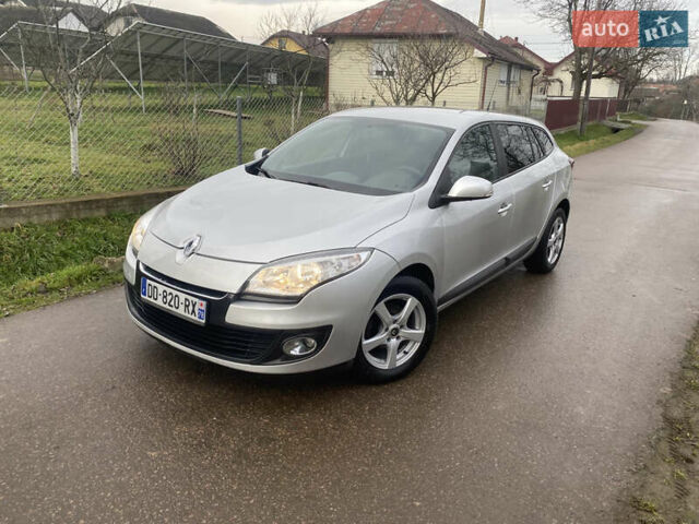 Серый Рено Меган, объемом двигателя 0 л и пробегом 247 тыс. км за 6700 $, фото 1 на Automoto.ua