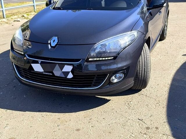 Сірий Рено Меган, об'ємом двигуна 1.5 л та пробігом 280 тис. км за 8900 $, фото 1 на Automoto.ua