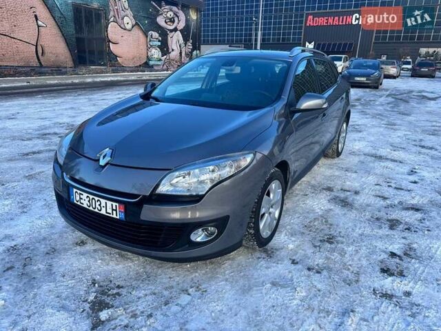 Серый Рено Меган, объемом двигателя 1.5 л и пробегом 264 тыс. км за 7800 $, фото 1 на Automoto.ua