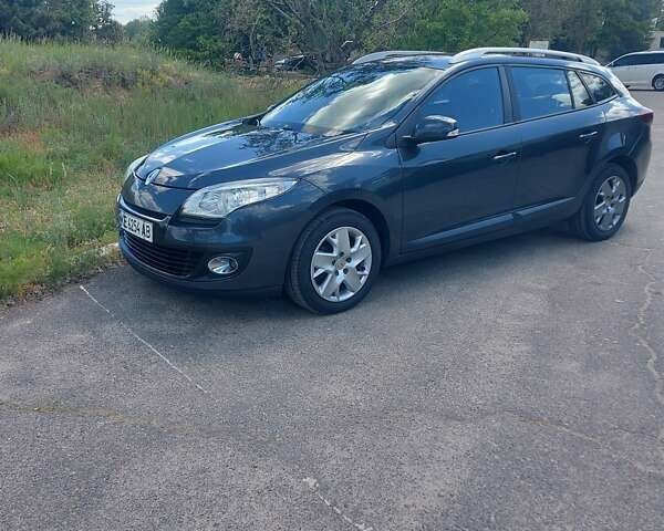 Сірий Рено Меган, об'ємом двигуна 1.46 л та пробігом 230 тис. км за 8300 $, фото 1 на Automoto.ua