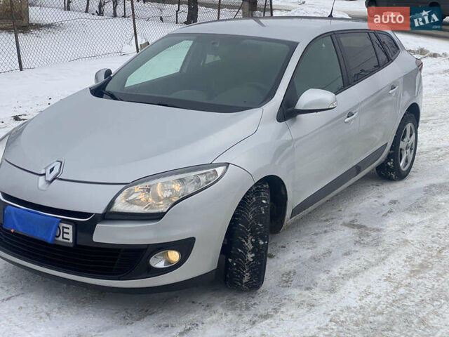 Серый Рено Меган, объемом двигателя 1.5 л и пробегом 249 тыс. км за 6500 $, фото 1 на Automoto.ua