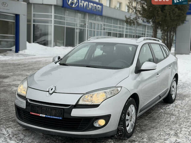Сірий Рено Меган, об'ємом двигуна 1.5 л та пробігом 250 тис. км за 6899 $, фото 1 на Automoto.ua