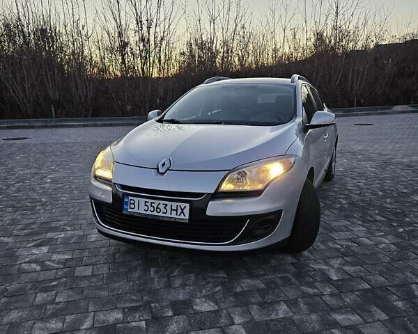 Серый Рено Меган, объемом двигателя 1.5 л и пробегом 252 тыс. км за 7549 $, фото 1 на Automoto.ua