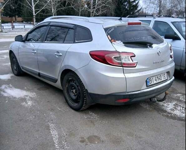 Сірий Рено Меган, об'ємом двигуна 1.46 л та пробігом 247 тис. км за 7700 $, фото 1 на Automoto.ua