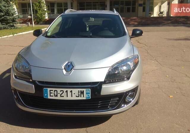 Сірий Рено Меган, об'ємом двигуна 0 л та пробігом 230 тис. км за 8700 $, фото 1 на Automoto.ua