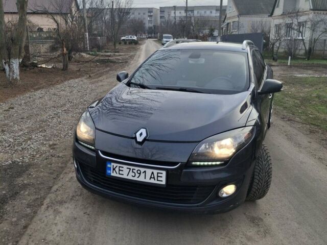 Сірий Рено Меган, об'ємом двигуна 1.5 л та пробігом 242 тис. км за 8200 $, фото 1 на Automoto.ua