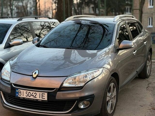Серый Рено Меган, объемом двигателя 1.46 л и пробегом 270 тыс. км за 7500 $, фото 1 на Automoto.ua