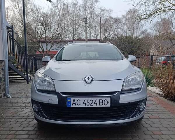 Сірий Рено Меган, об'ємом двигуна 1.46 л та пробігом 237 тис. км за 6400 $, фото 1 на Automoto.ua