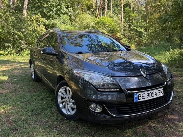 Серый Рено Меган, объемом двигателя 1.46 л и пробегом 330 тыс. км за 8000 $, фото 1 на Automoto.ua