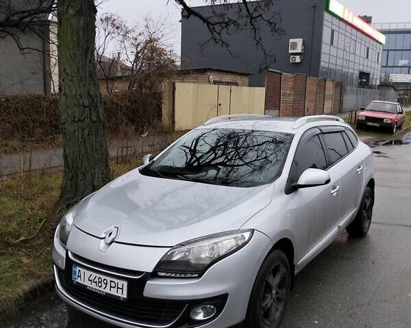 Серый Рено Меган, объемом двигателя 1.46 л и пробегом 320 тыс. км за 7000 $, фото 1 на Automoto.ua