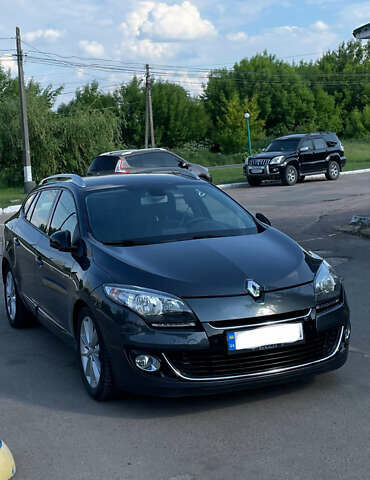 Серый Рено Меган, объемом двигателя 1.5 л и пробегом 220 тыс. км за 7800 $, фото 1 на Automoto.ua
